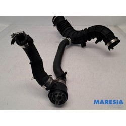Renault - Clio - Air intake hose