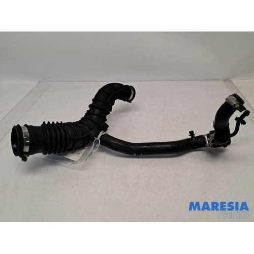 Renault - Clio - Air intake hose