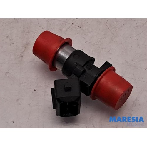 Renault - Twingo - Injector (petrol injection)