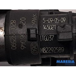 Renault - Twingo - Injector (petrol injection)