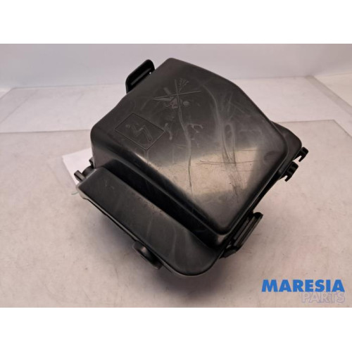 Renault - Clio - Fuse box