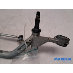 Renault - Clio - Wiper mechanism