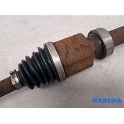 Renault - Clio - Front drive shaft, right