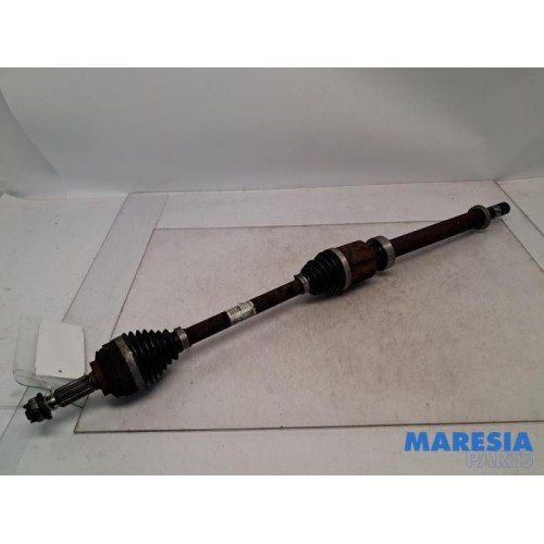 Renault - Clio - Front drive shaft, right
