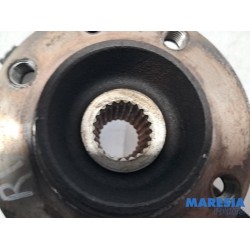 Renault - Clio - Knuckle, front right
