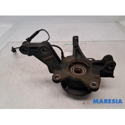 Renault - Clio - Knuckle, front right