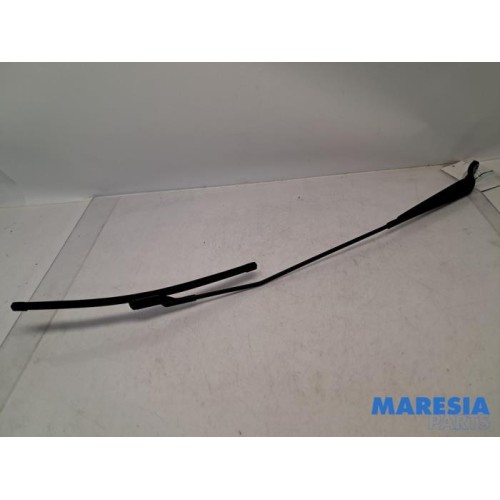 Peugeot - Partner - Front wiper arm