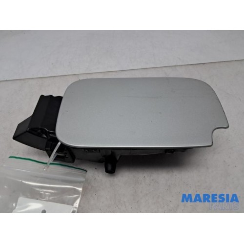 Peugeot - Partner - Tank cap cover