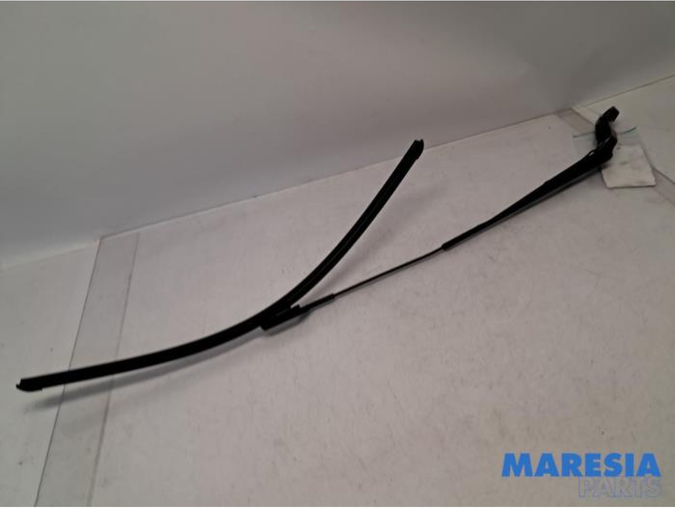 Fiat - Ducato - Front wiper arm