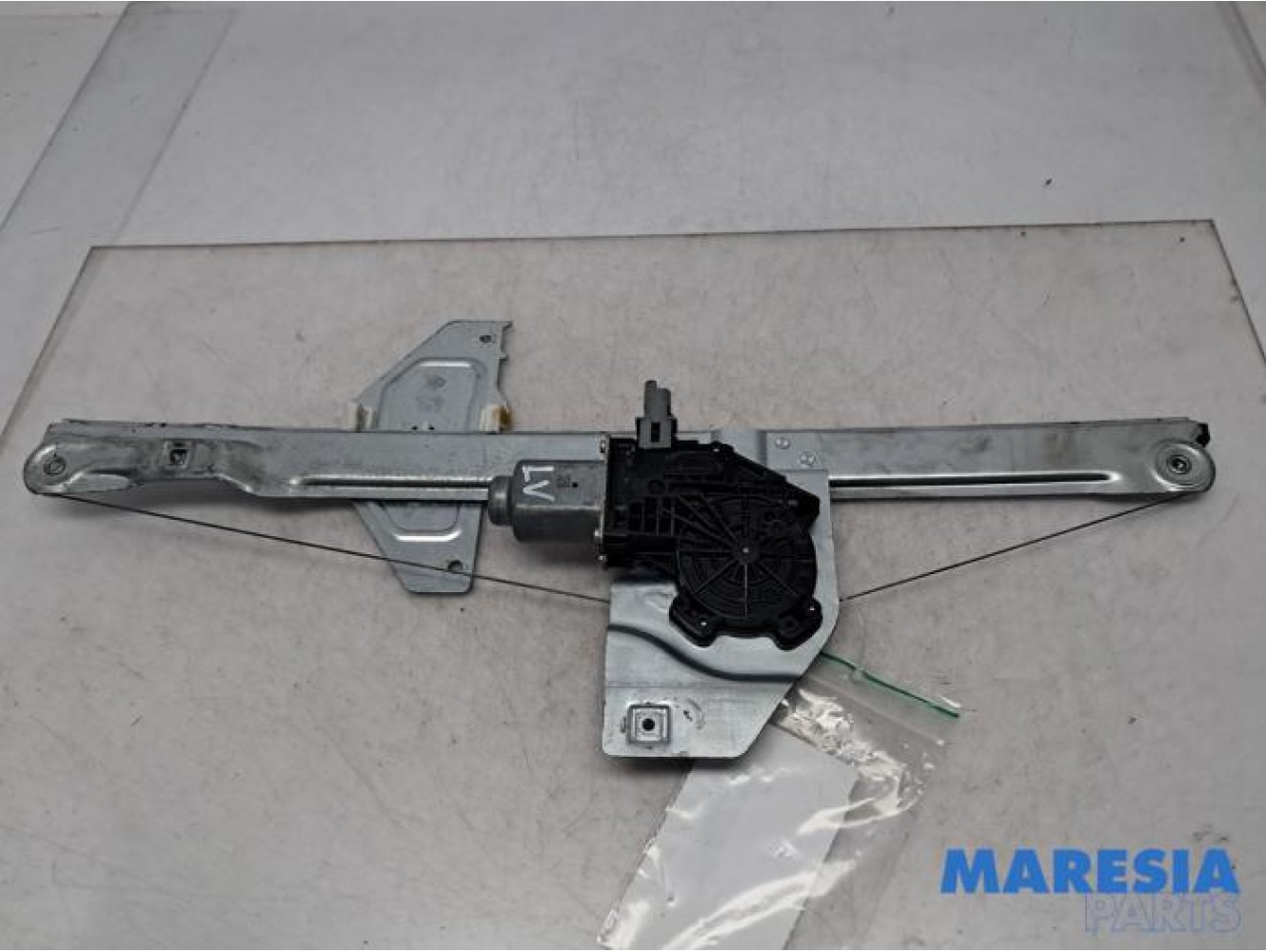 Peugeot - Partner - Window mechanism 2-door, front left