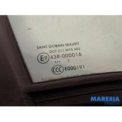 Peugeot - Partner - Quarter light, front right