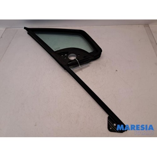 Peugeot - Partner - Quarter light, front right