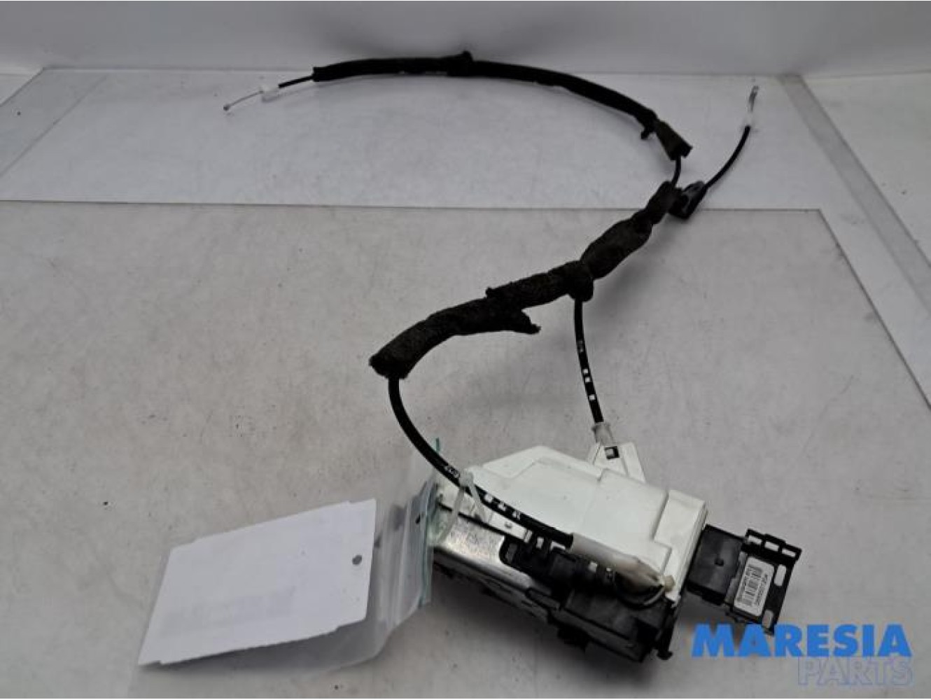 Peugeot - Partner - Sliding door lock mechanism, right