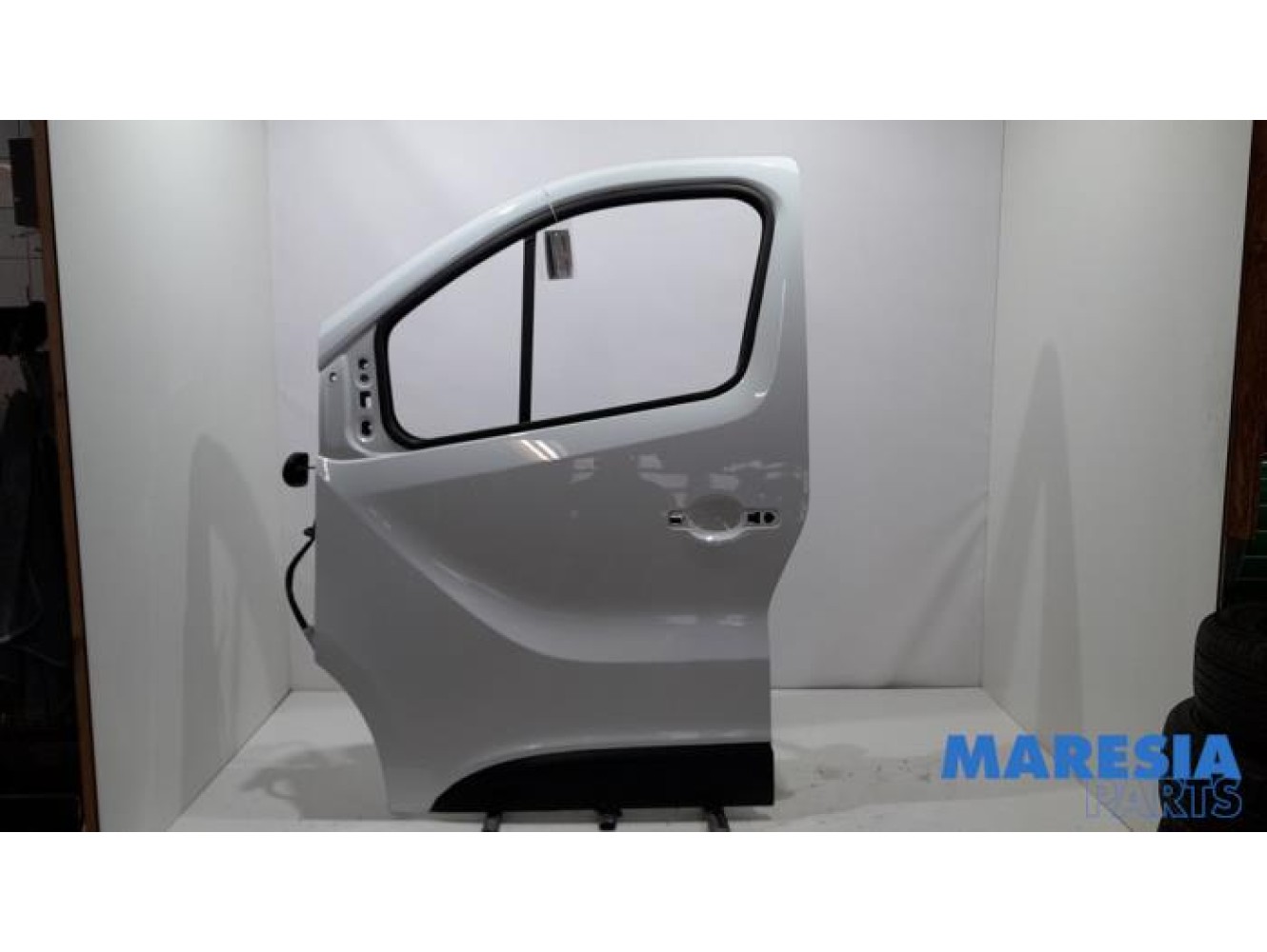 Renault - Trafic - Portier 2Deurs links