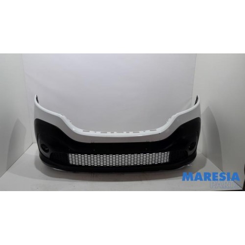 Renault - Trafic - Voorbumper