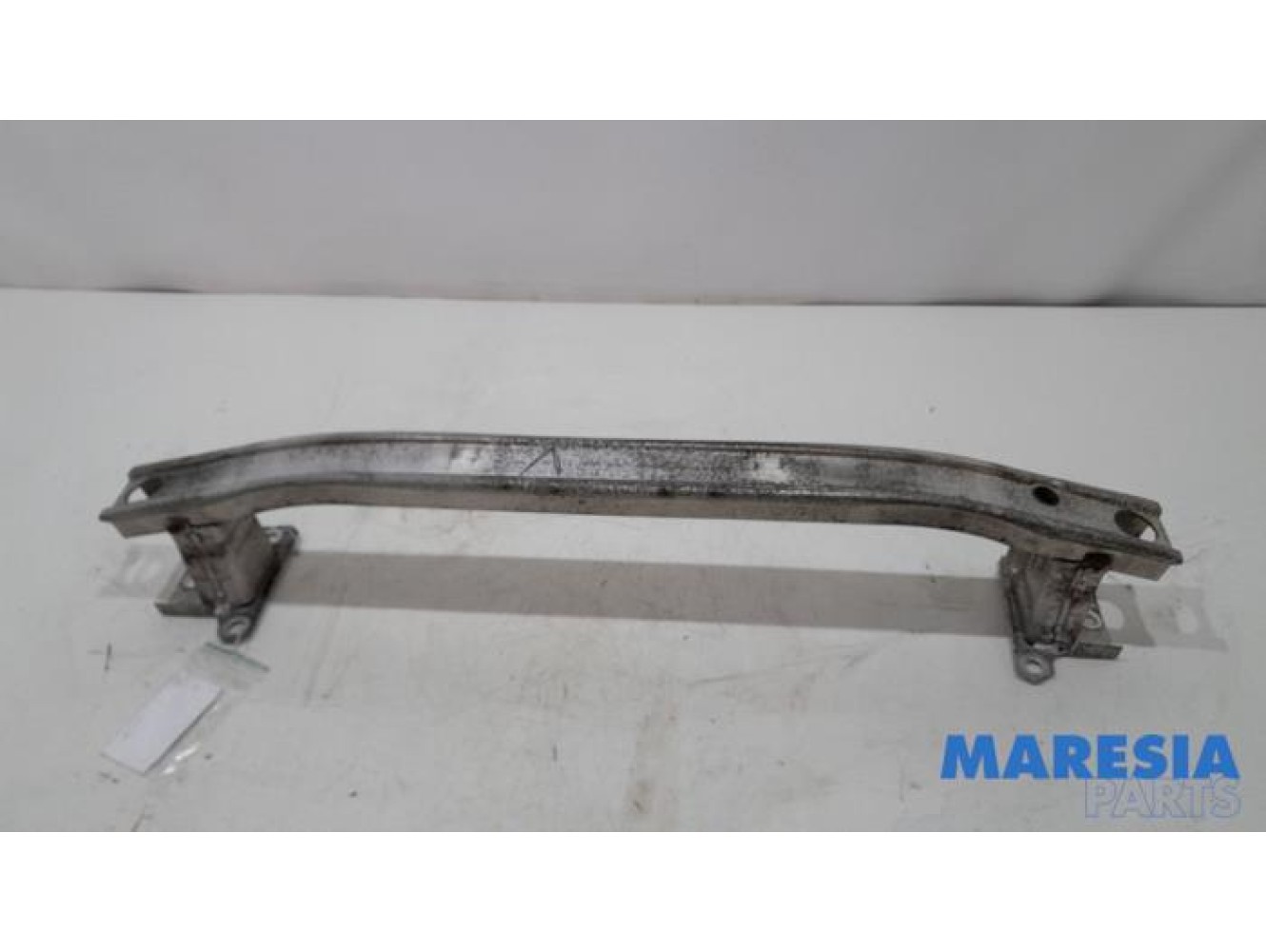 Renault - Clio - Front bumper frame