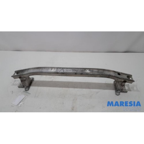 Renault - Clio - Front bumper frame