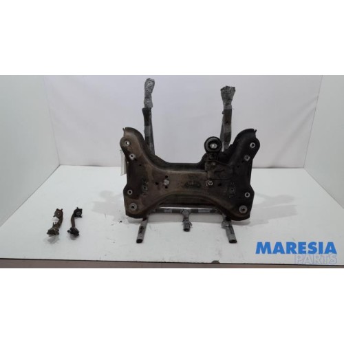 Renault - Trafic - Subframe