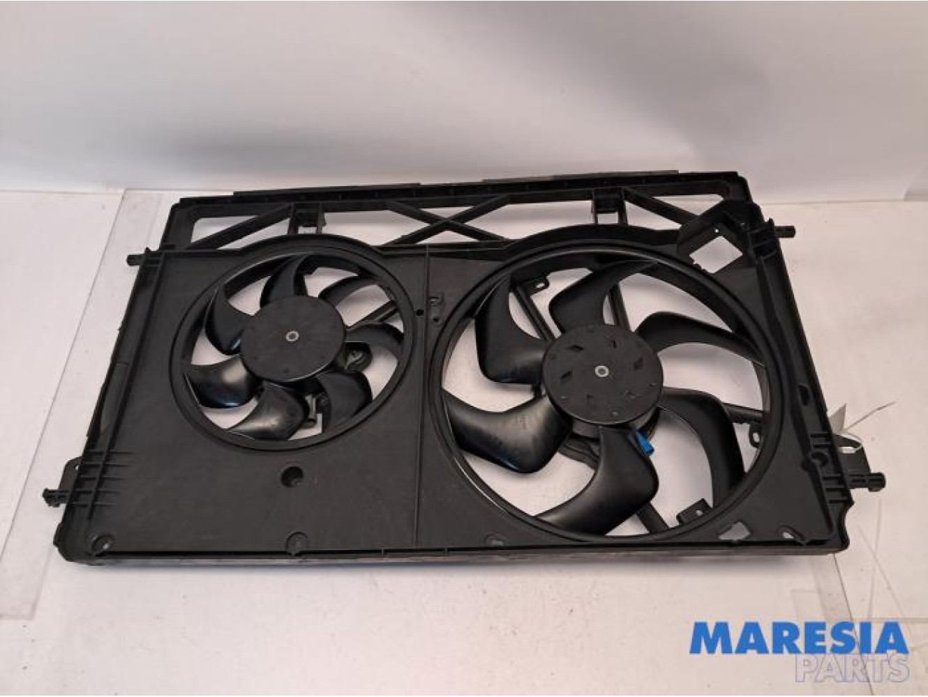Renault - Trafic - Fan motor