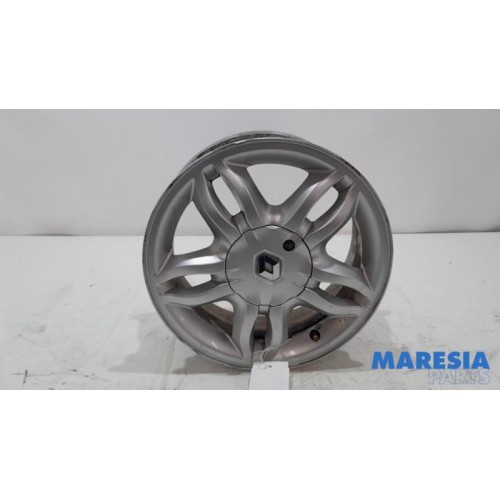 Renault - Clio - Wheel