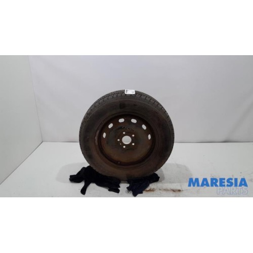 Renault - Trafic - Spare wheel