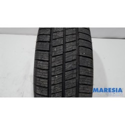 Renault - Trafic - Tyre