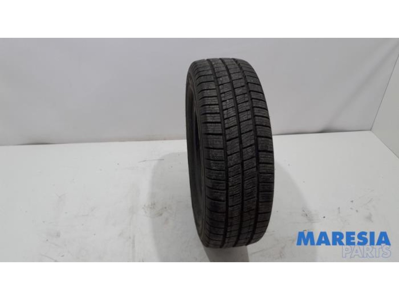 Renault - Trafic - Tyre