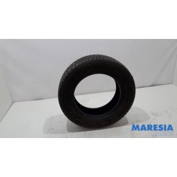 Renault - Trafic - Tyre