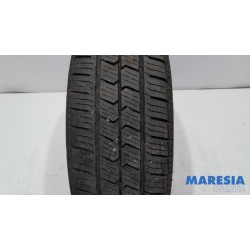 Renault - Trafic - Tyre