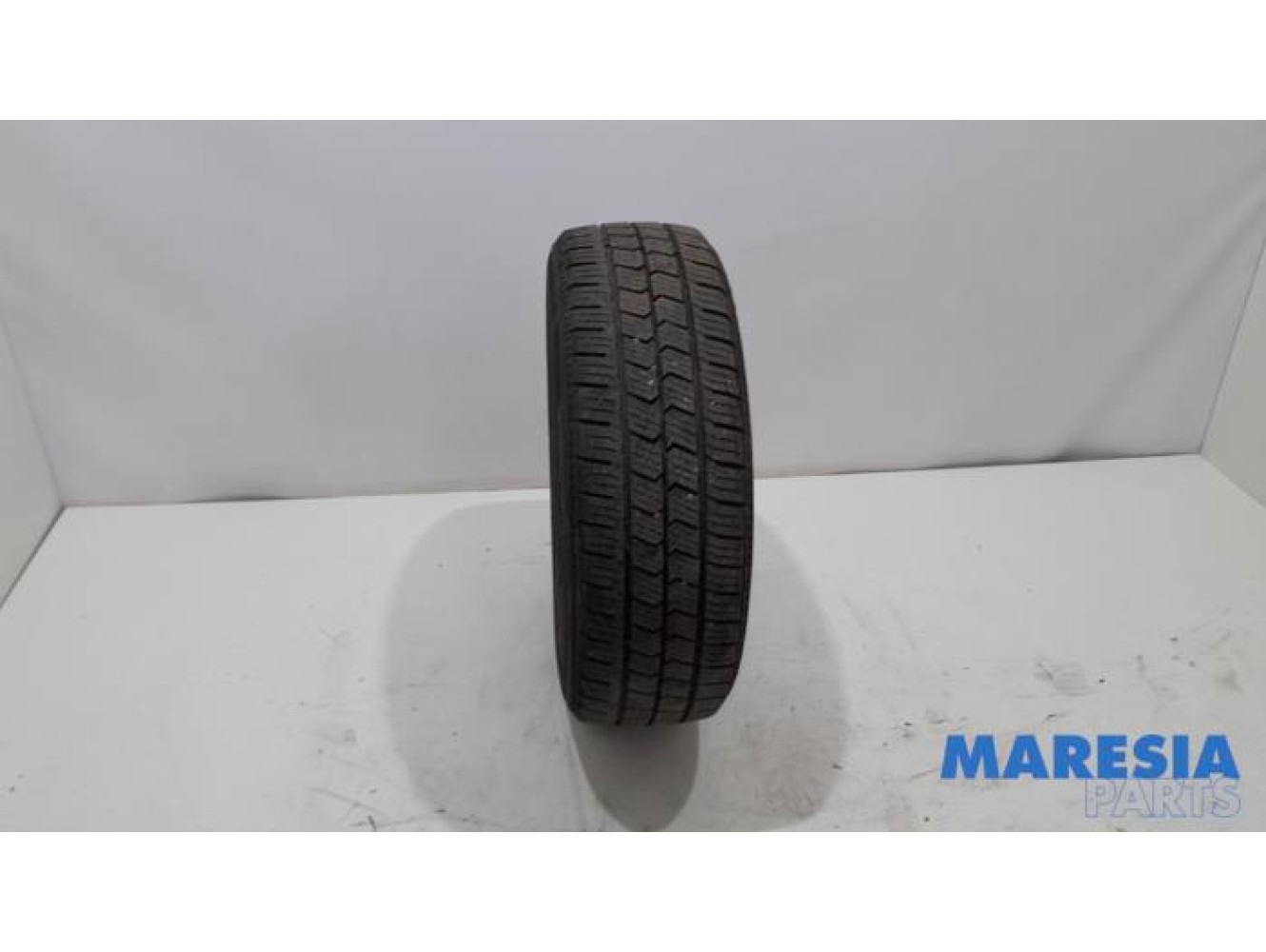 Renault - Trafic - Tyre