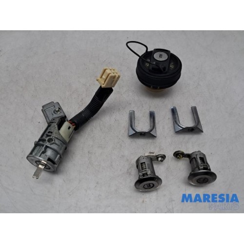 Peugeot - 107 - Set of cylinder locks (complete)
