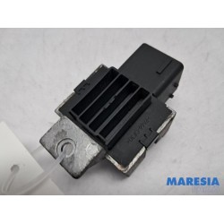 Peugeot - Partner - Glow plug relay