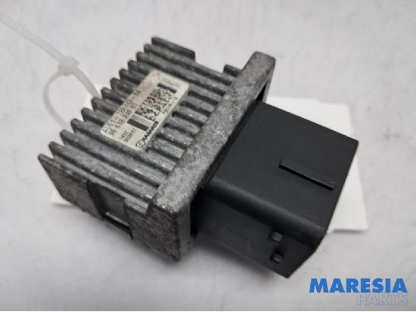 Peugeot - Partner - Glow plug relay