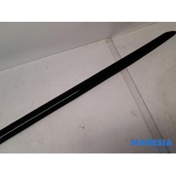 Peugeot - 3008 - Frontscreen frame