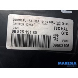 Peugeot - 3008 - Koplamp links