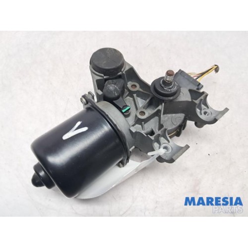 Peugeot - 107 - Front wiper motor