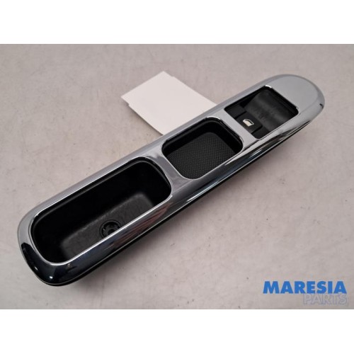 Peugeot - 3008 - Electric window switch