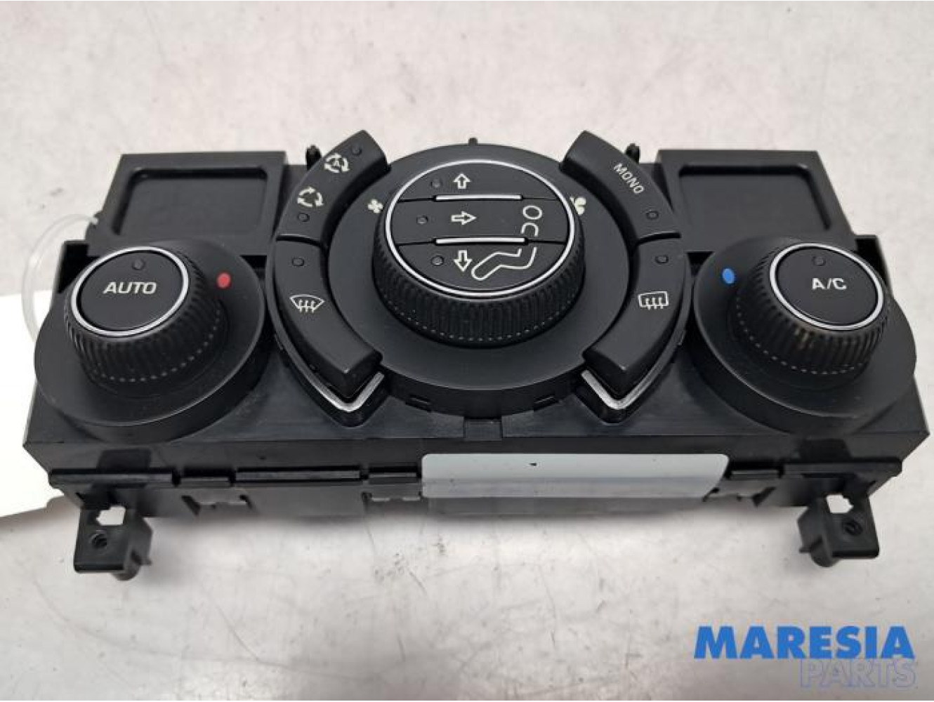Peugeot - 3008 - Heater control panel