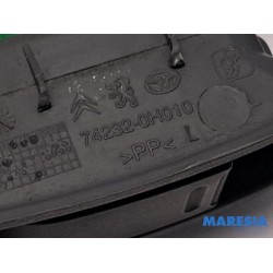Peugeot - 107 - Multi-functional window switch