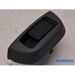 Peugeot - 107 - Multi-functional window switch