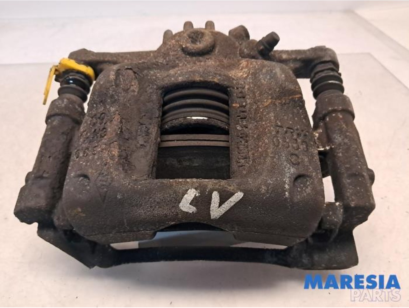 Renault - Trafic - Front brake calliper, left