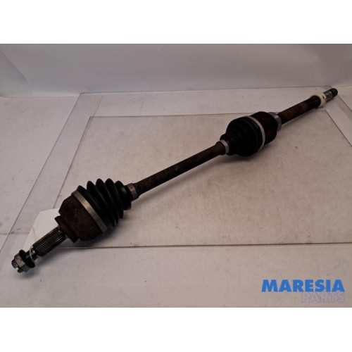 Renault - Trafic - Front drive shaft, right