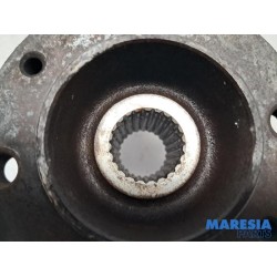 Renault - Clio - Knuckle, front left