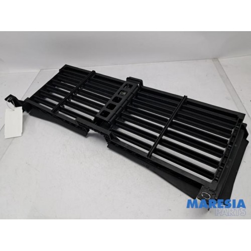 Renault - Trafic - Air funnel