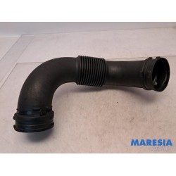 Renault - Trafic - Air intake hose