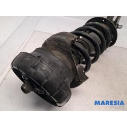 Renault - Trafic - Front shock absorber rod, right
