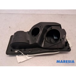 Renault - Trafic - Tank cap cover