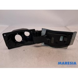 Renault - Trafic - Tank cap cover