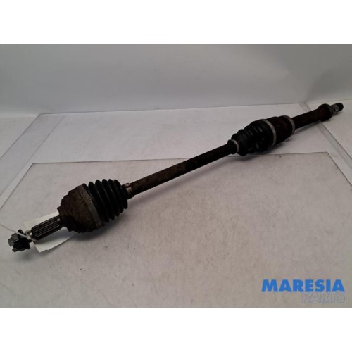 Renault - Clio - Front drive shaft, right