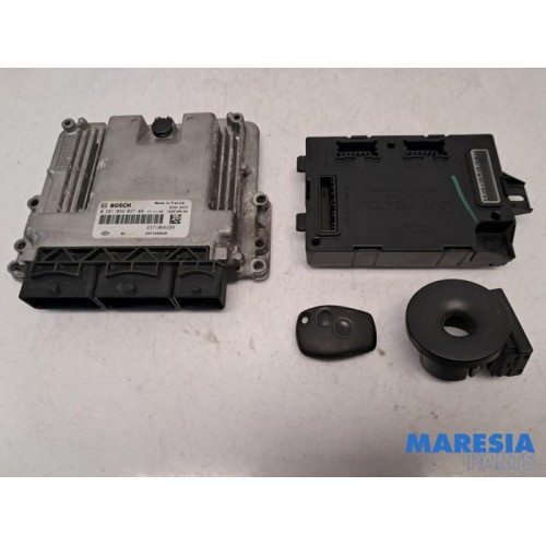 Renault - Trafic - Engine management computer